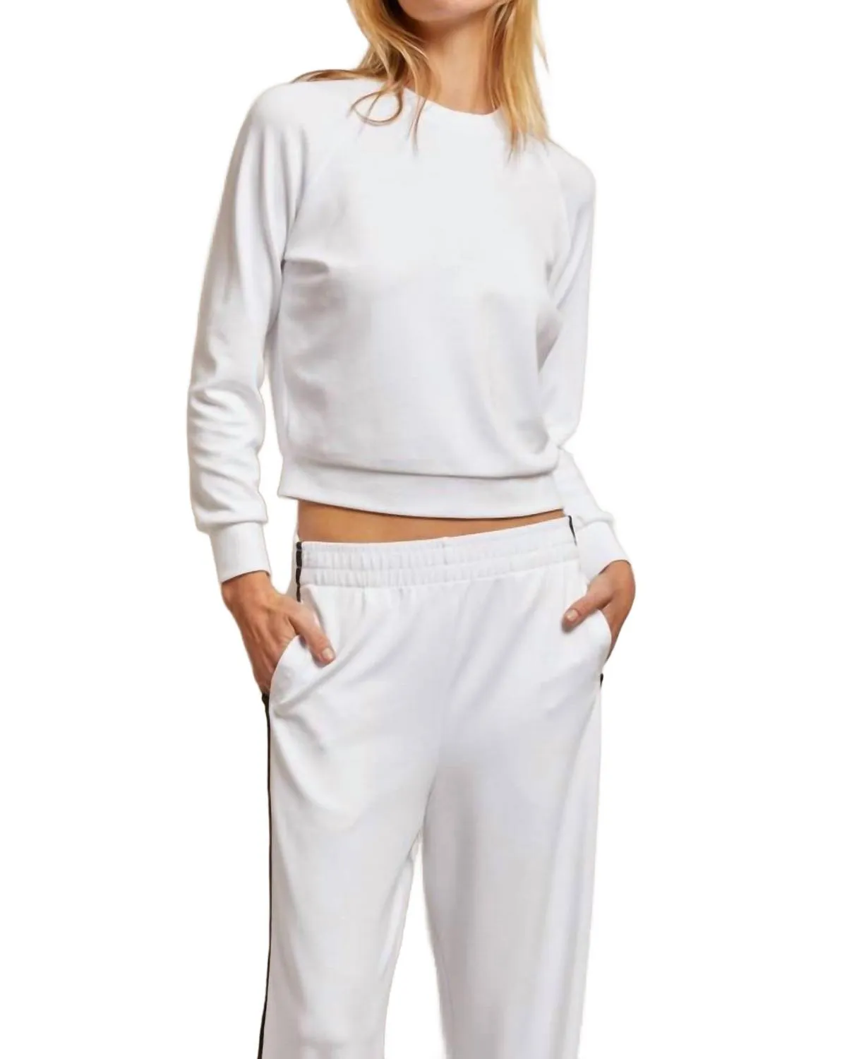 Blair Travel Fitted Raglan Sweatshirt In White