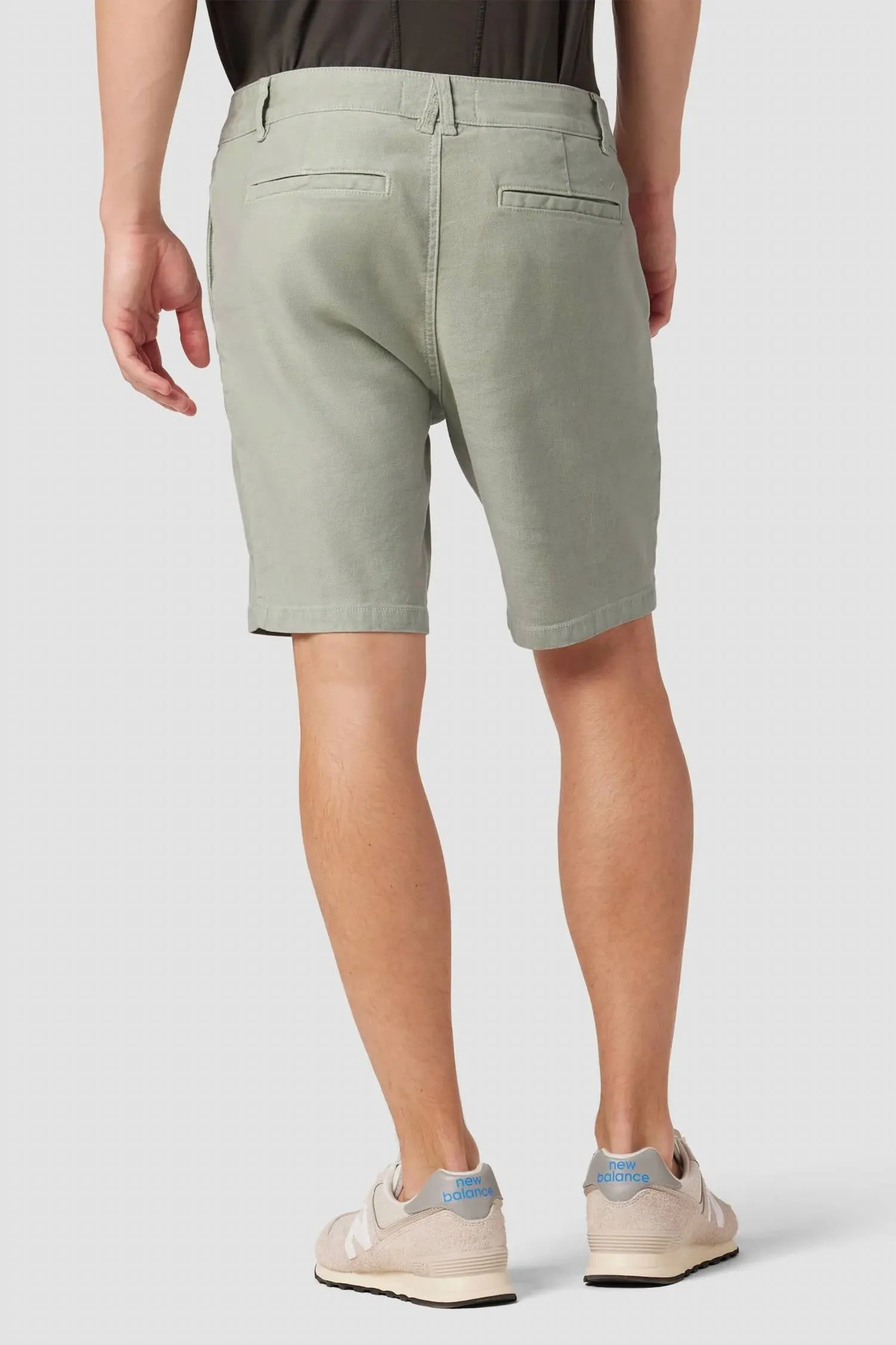 Chino Short In Light Green Shell