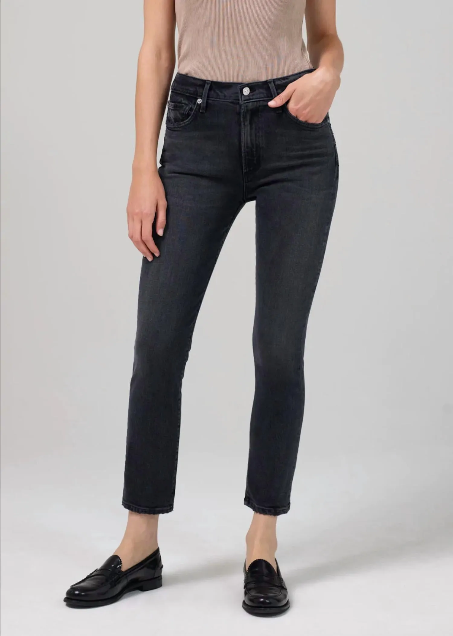 Ella Mid Rise Slim Crop Jean In Organic Film Noir