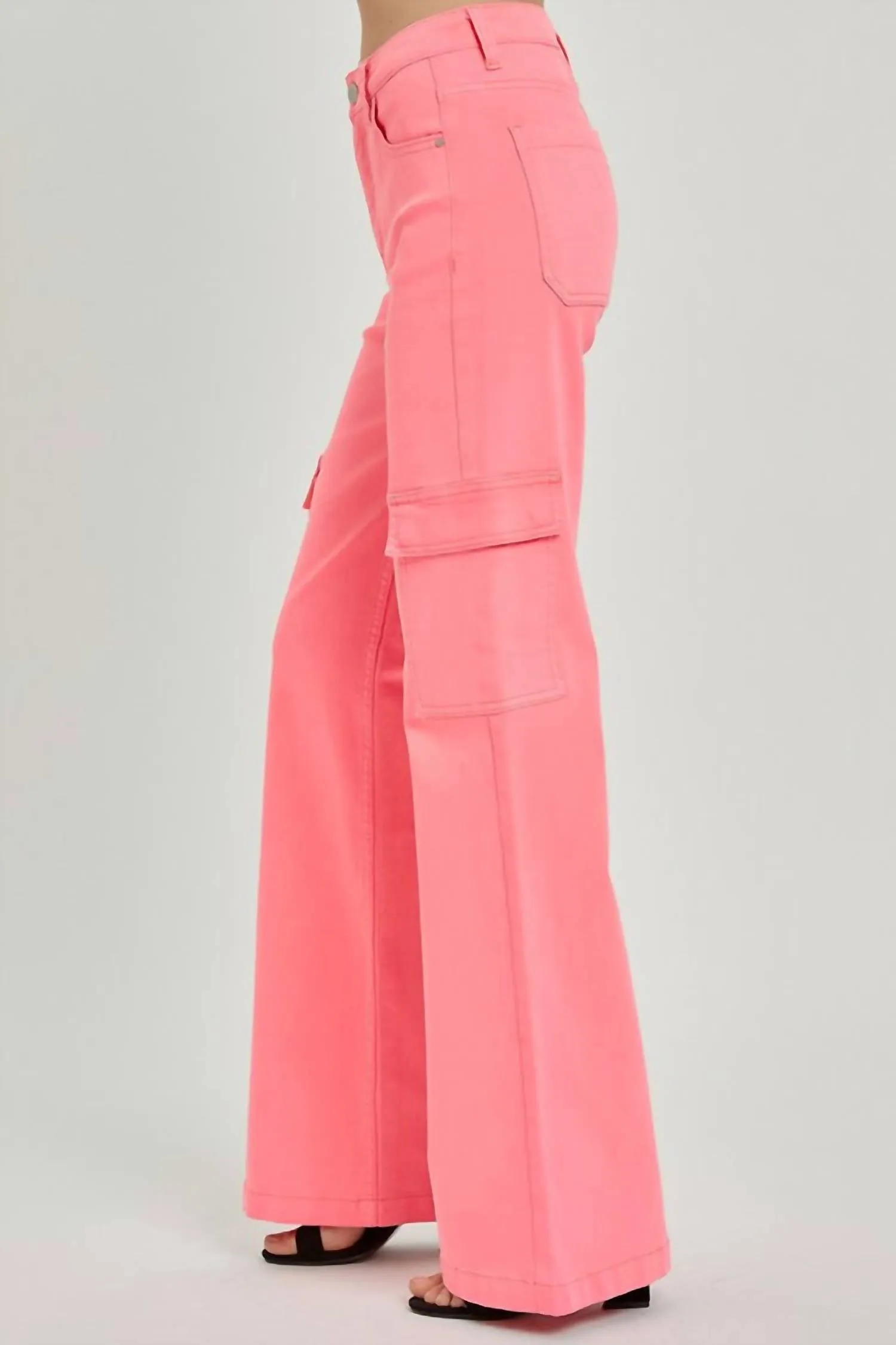 Kira Cargo Jeans In Pink