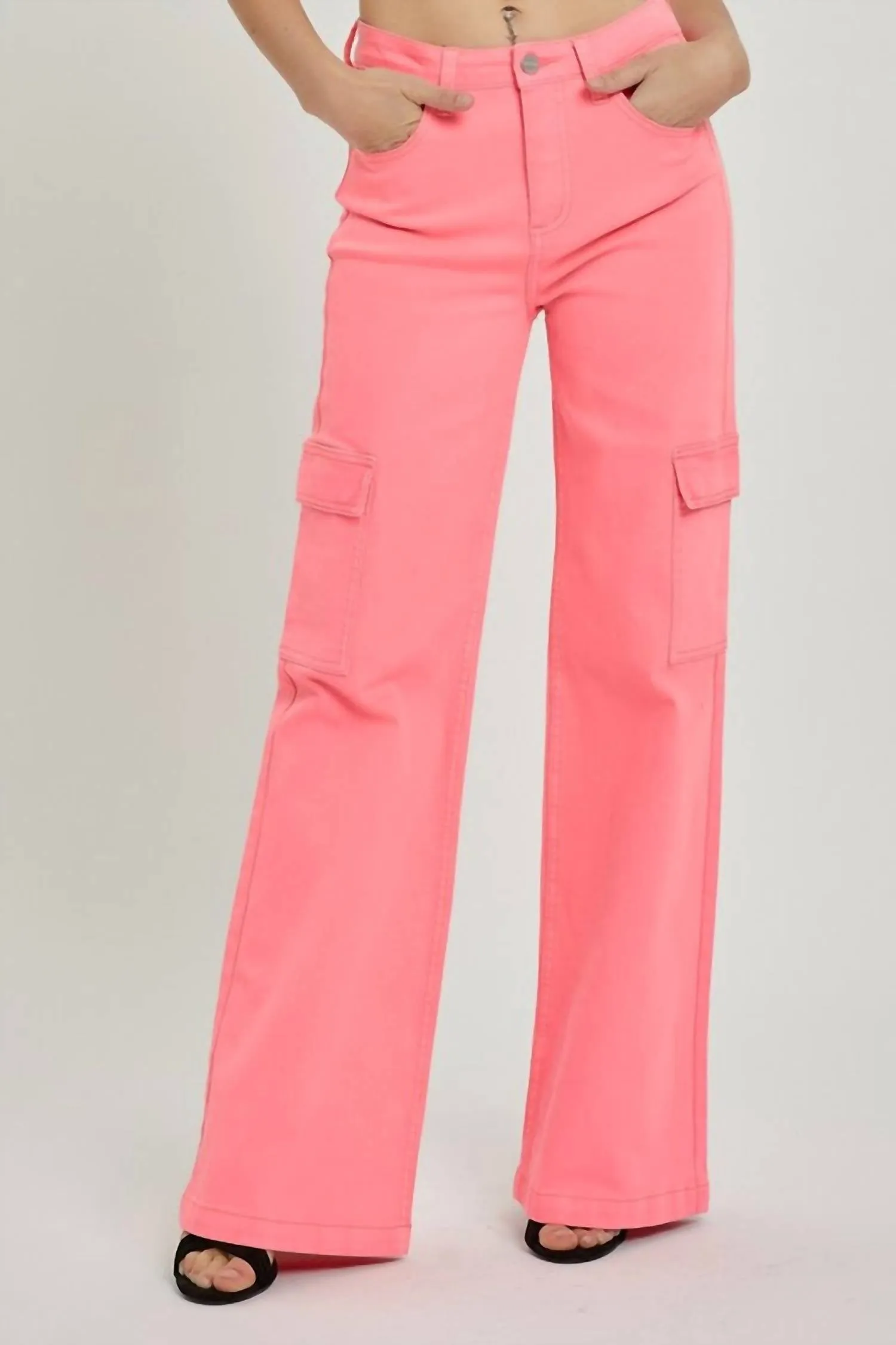Kira Cargo Jeans In Pink