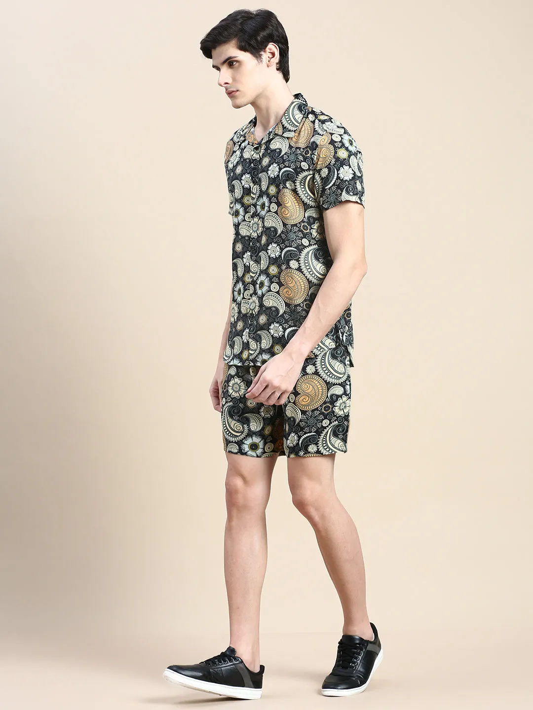 Men Black Printed Co ord Set with Shorts