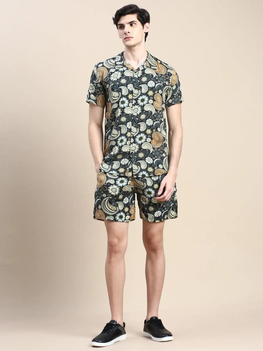 Men Black Printed Co ord Set with Shorts