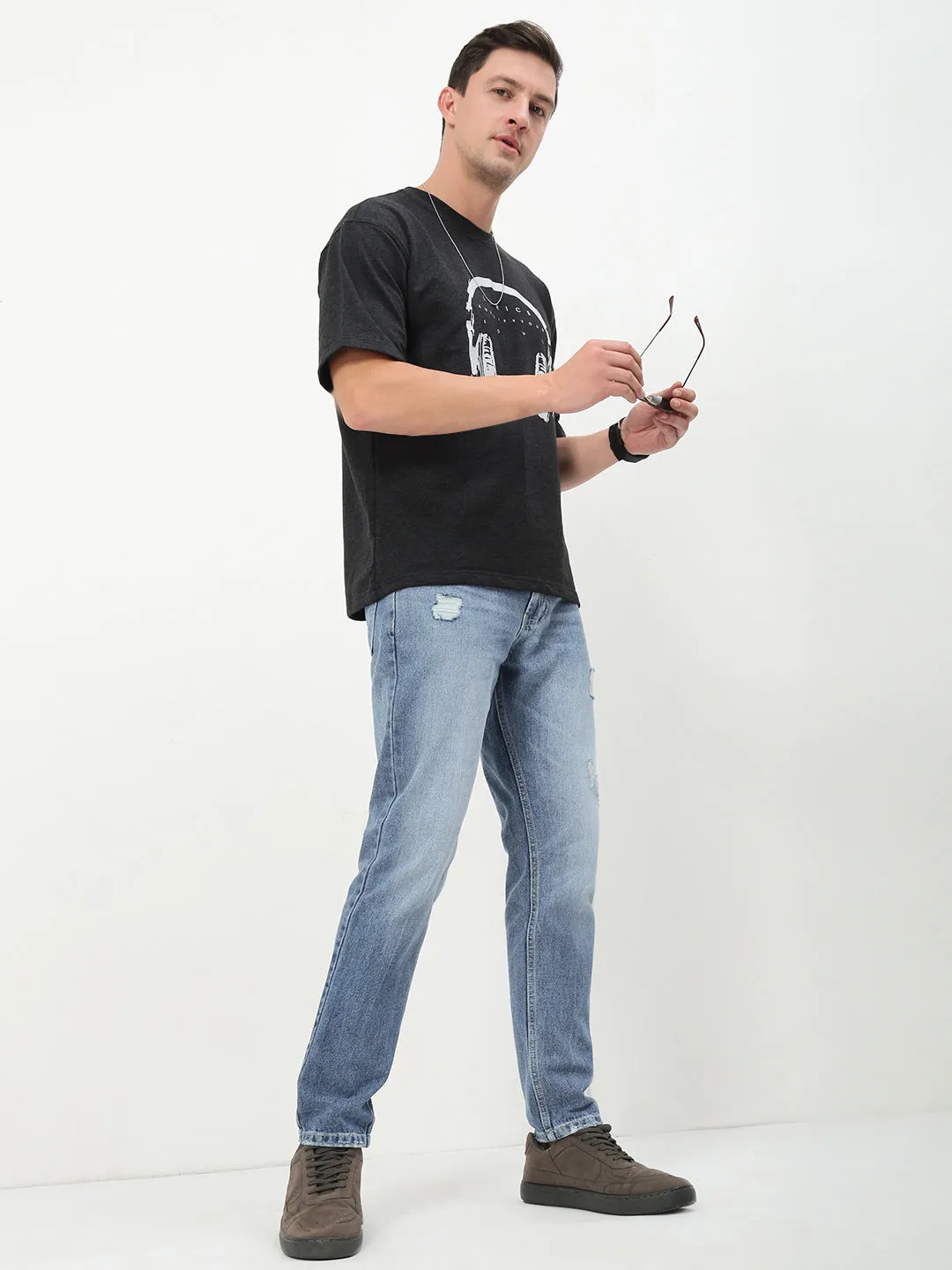 Men Blue Solid Straight Fit Jeans