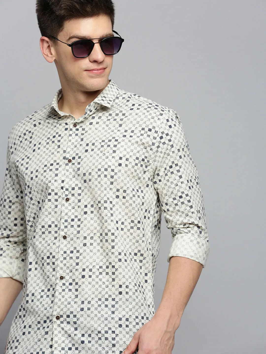 Men Cream Geometric Printed Cotton Casual Shirt