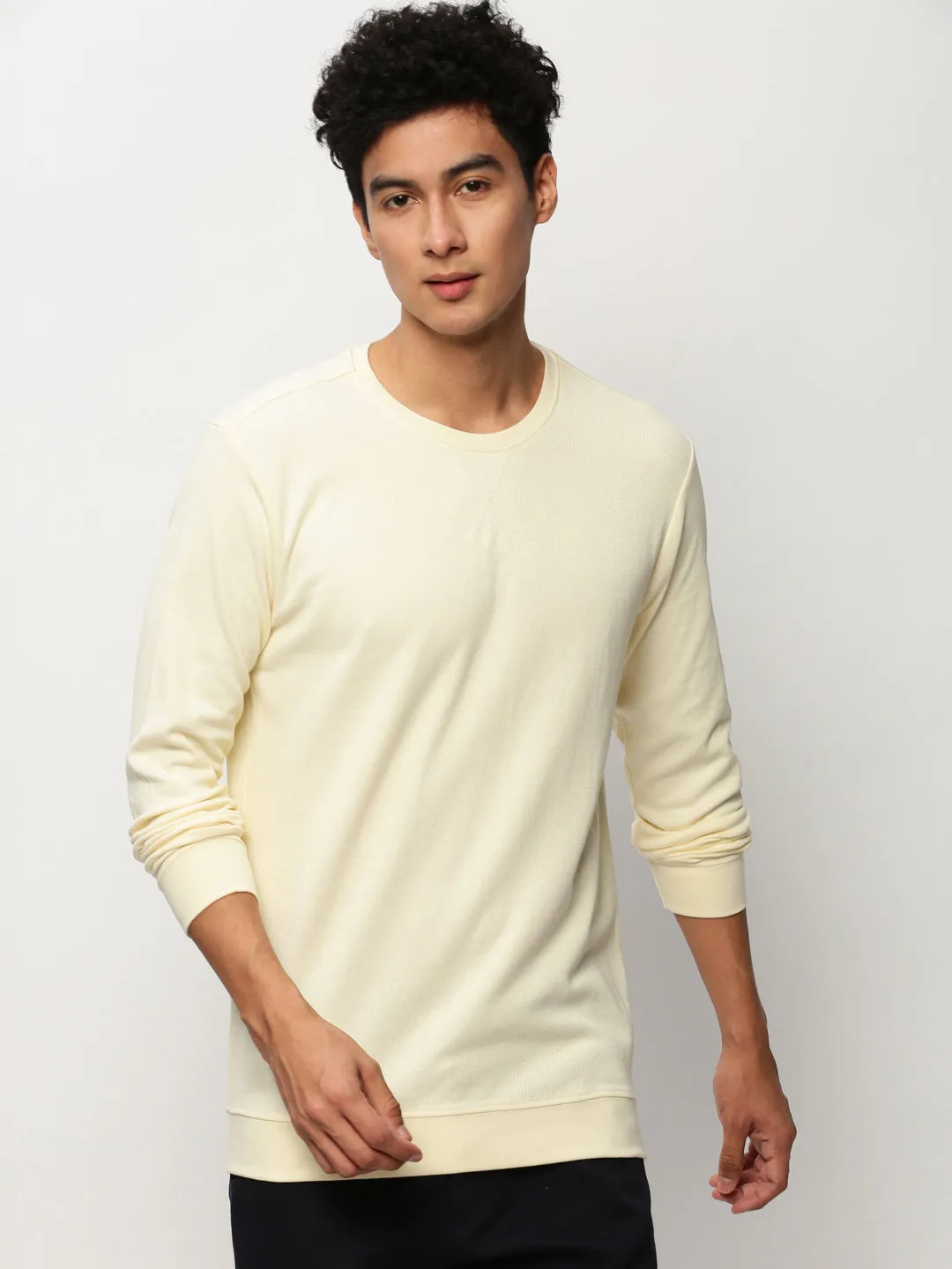 Men Cream Round Neck Long Sleeves Cotton Pullover