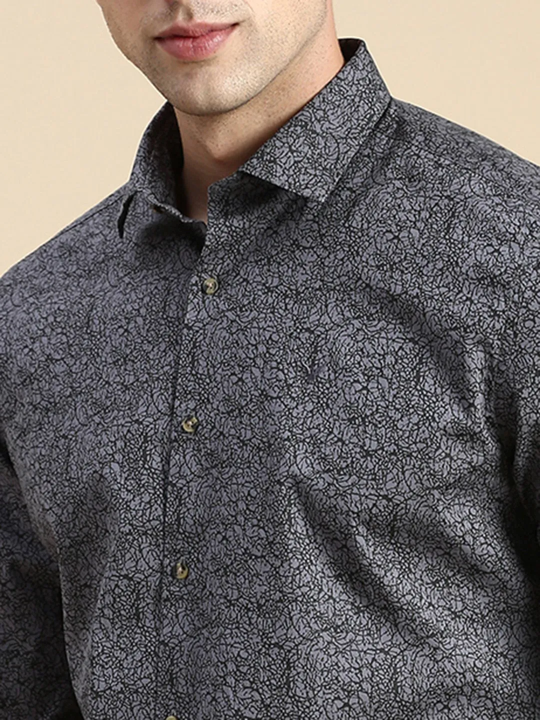 Men Grey Abstract Printed Premium Slim Fit Cotton Casual Shirt