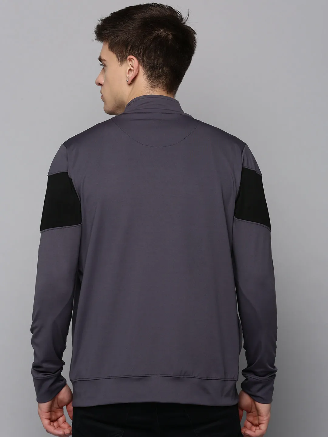 Men Grey Colour blocked Mock Collar Sweatshirt