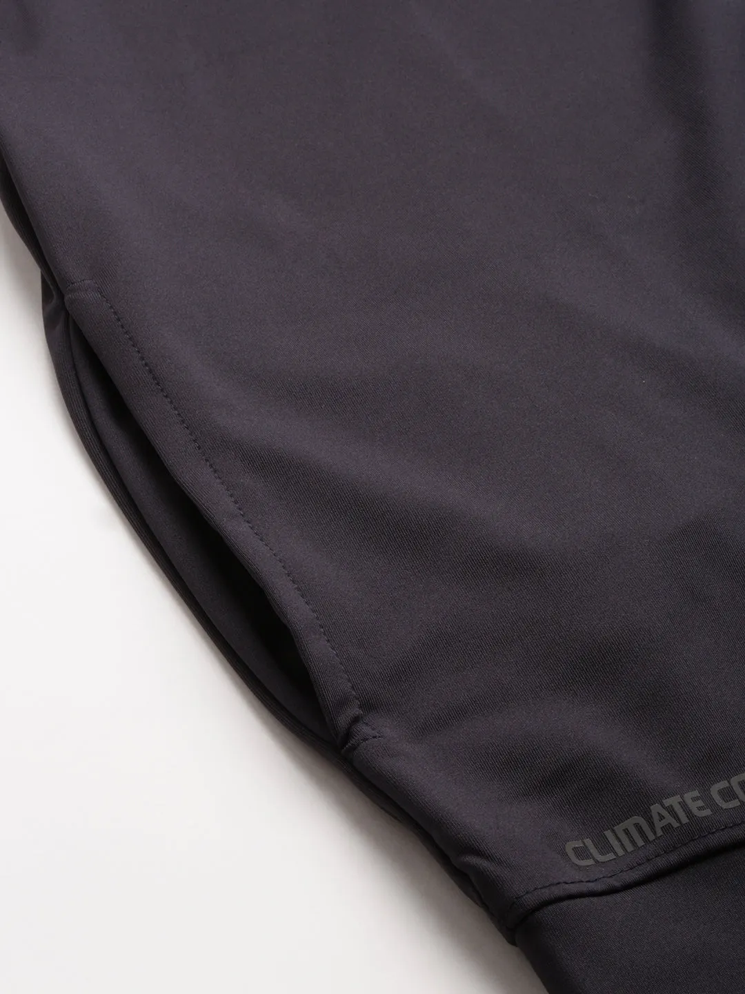 Men Grey Colour blocked Mock Collar Sweatshirt
