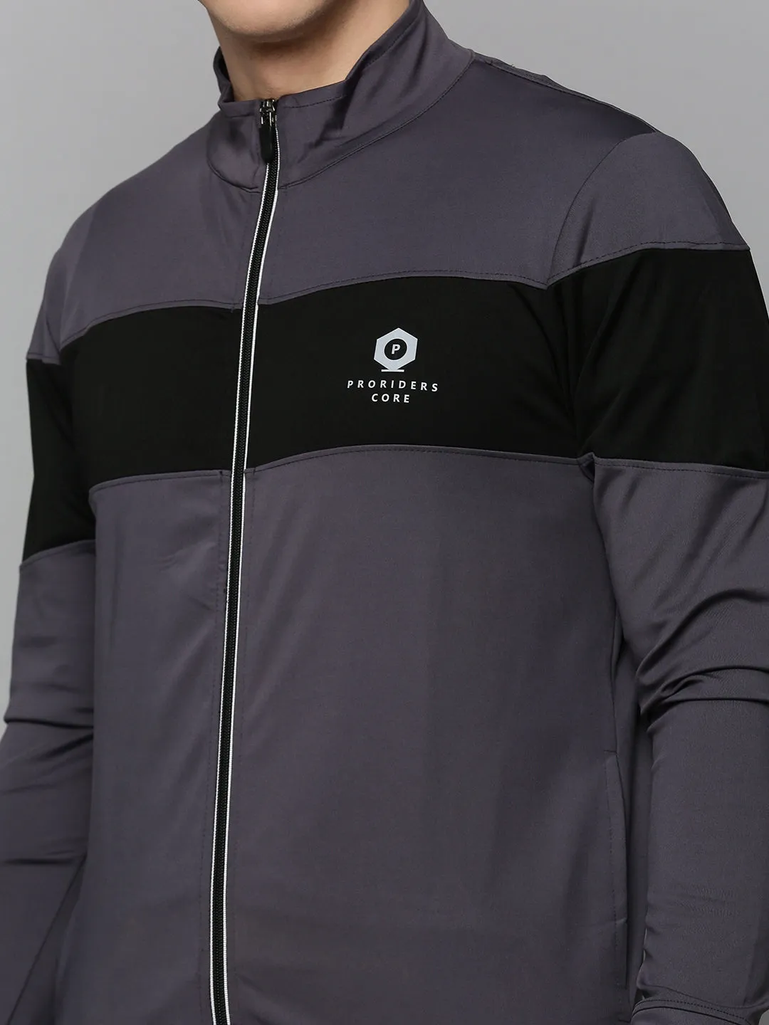 Men Grey Colour blocked Mock Collar Sweatshirt