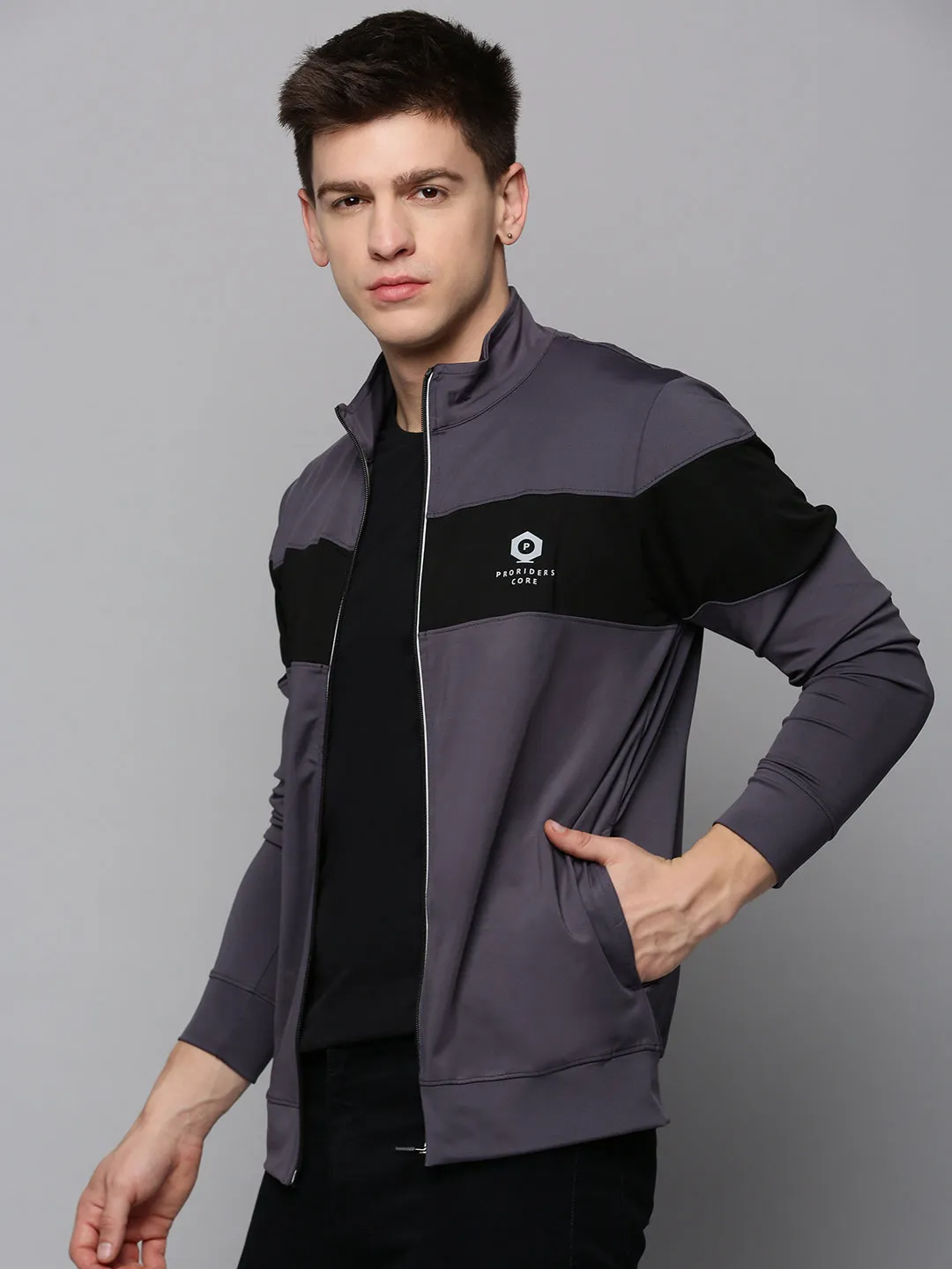 Men Grey Colour blocked Mock Collar Sweatshirt