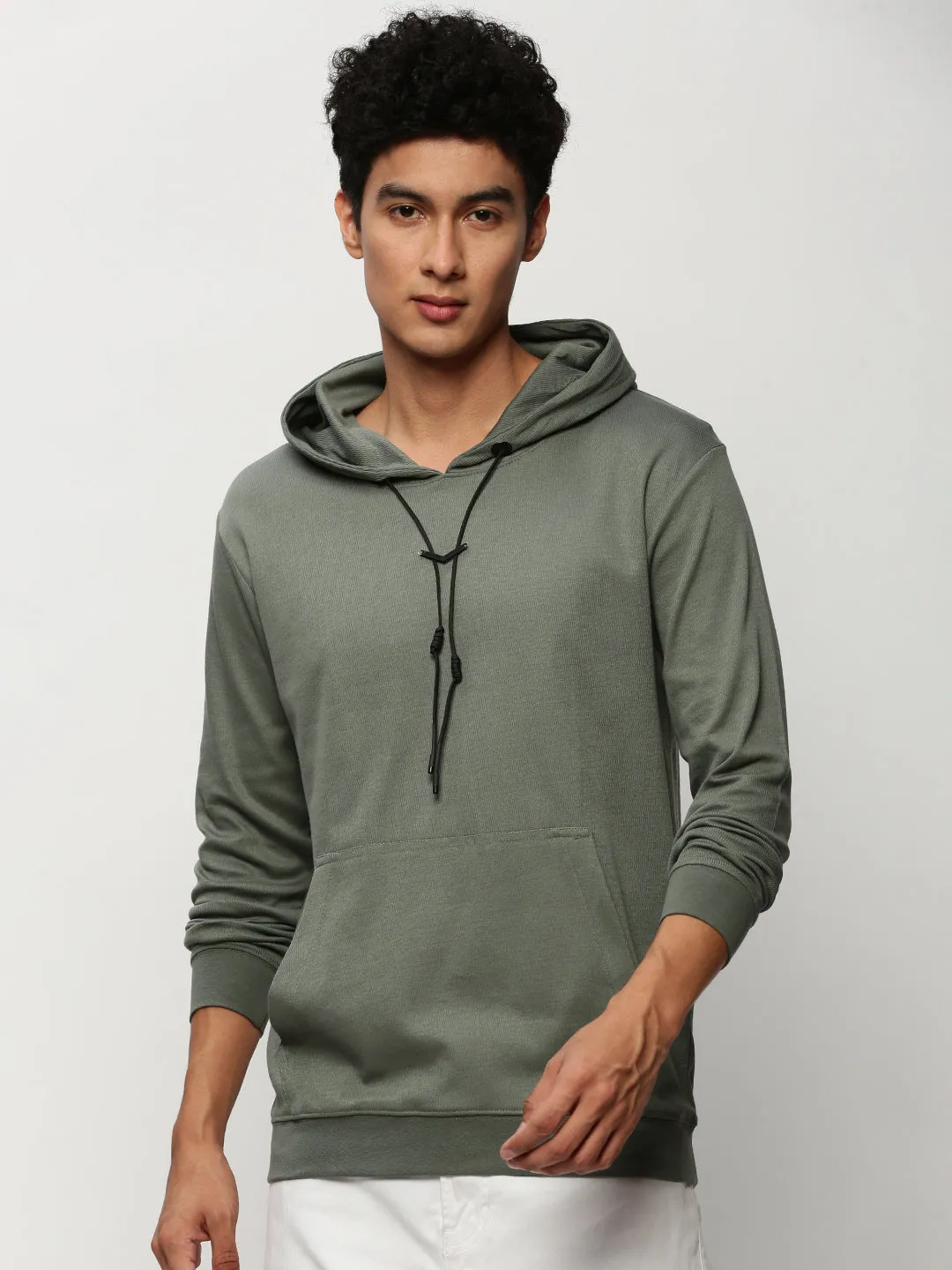 Men Grey Long Sleeves Hooded Cotton Pullover