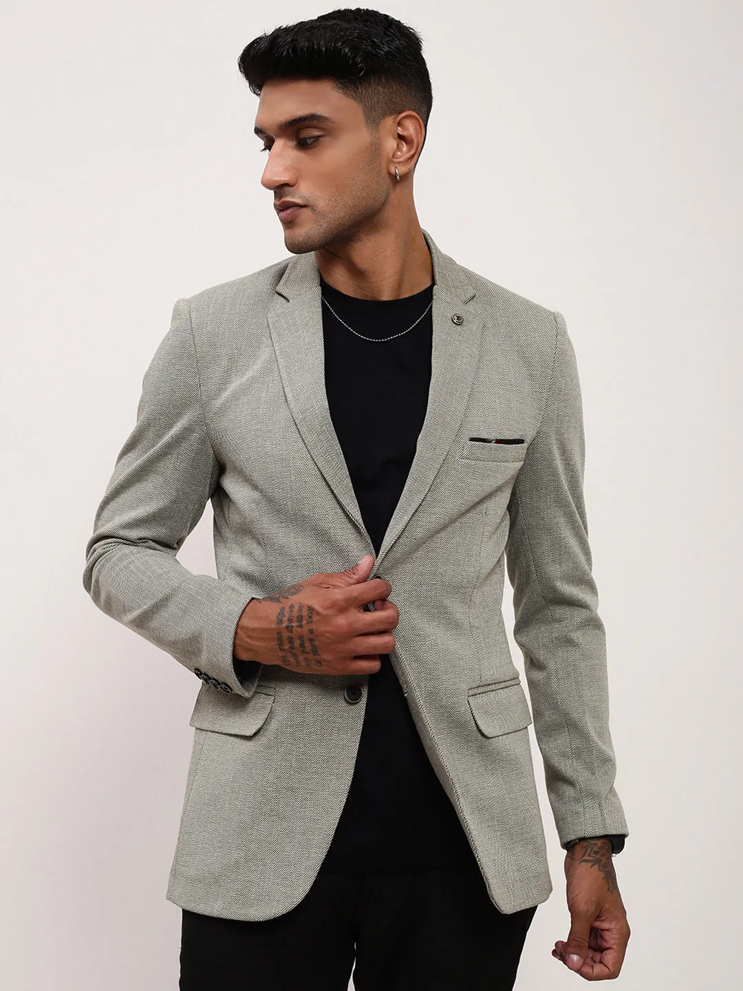 Men Grey Solid Single Breasted Blazer