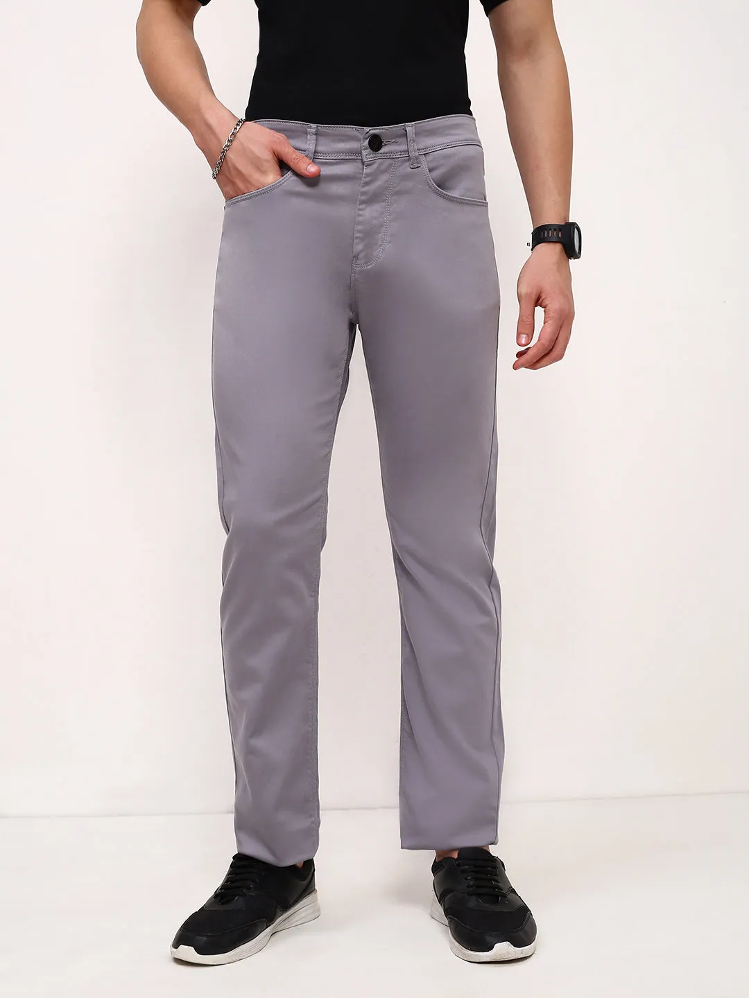 Men Grey Solid Straight Fit Jeans