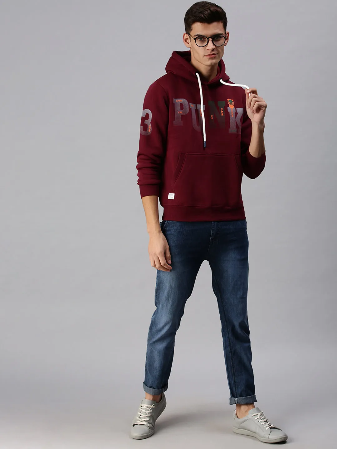 Men Maroon Graphic Print Hooded Sweatshirt