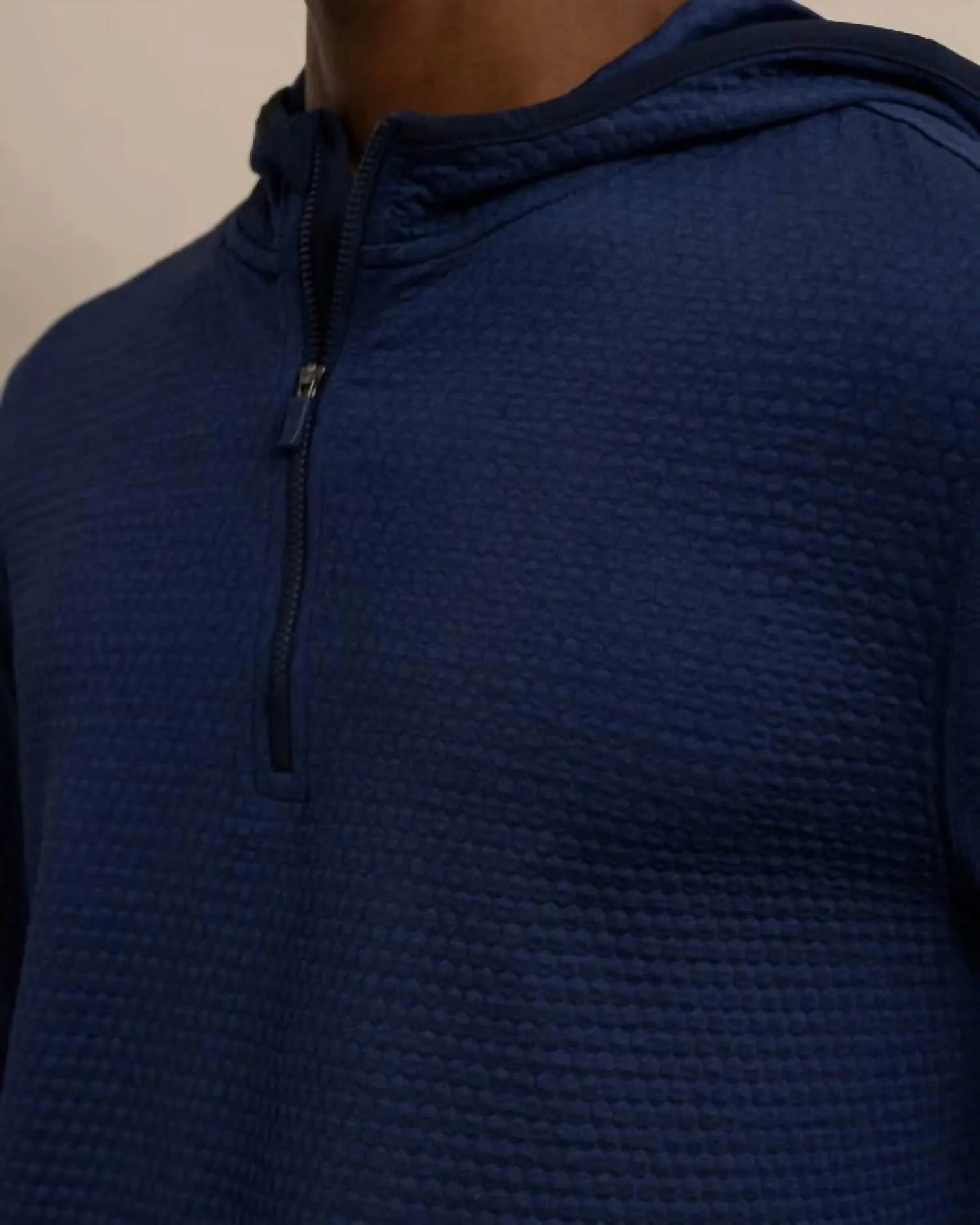 Scuttle Hoodie Performance Quarter Zip In Heather True Navy