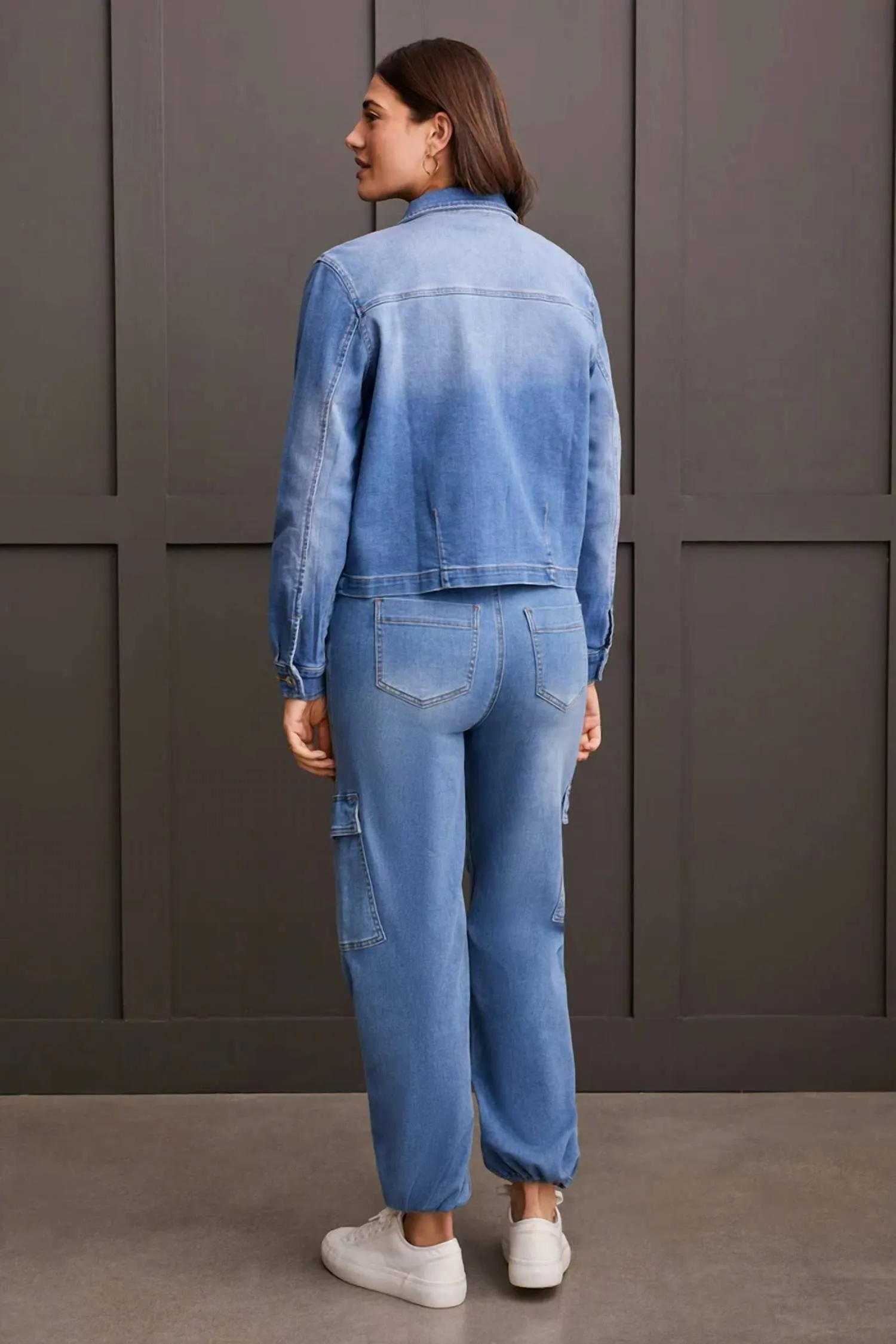 Textured Patch Pocket Casual Jacket In Blue Delight