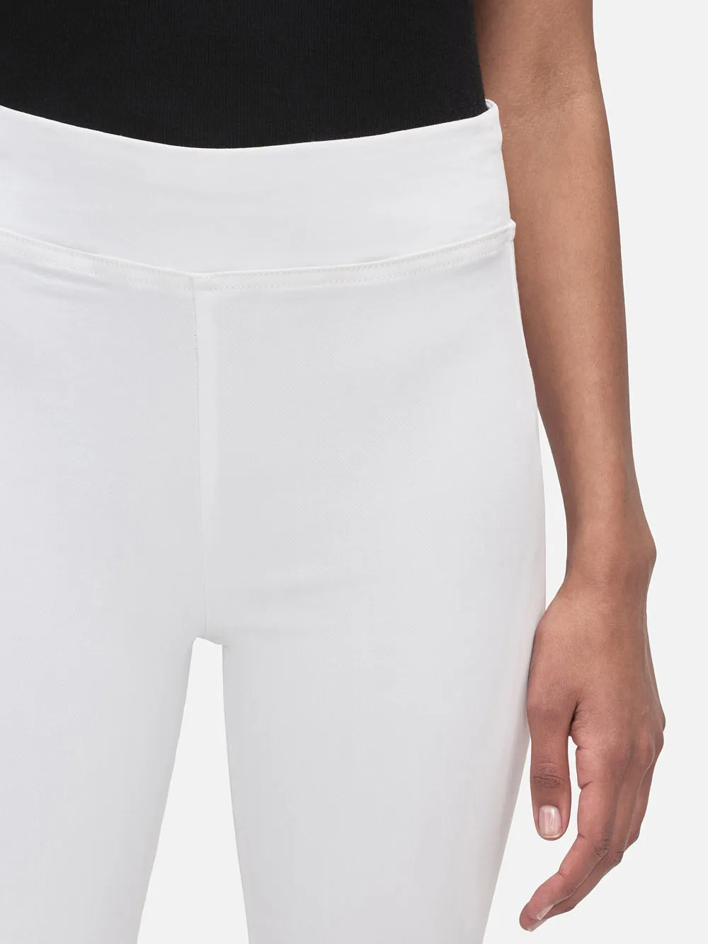 The Jetset Flare -- White