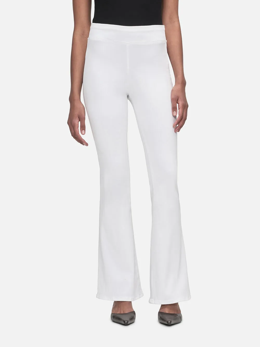 The Jetset Flare -- White