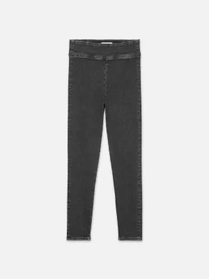 The Jetset Skinny Crop -- Cyrus