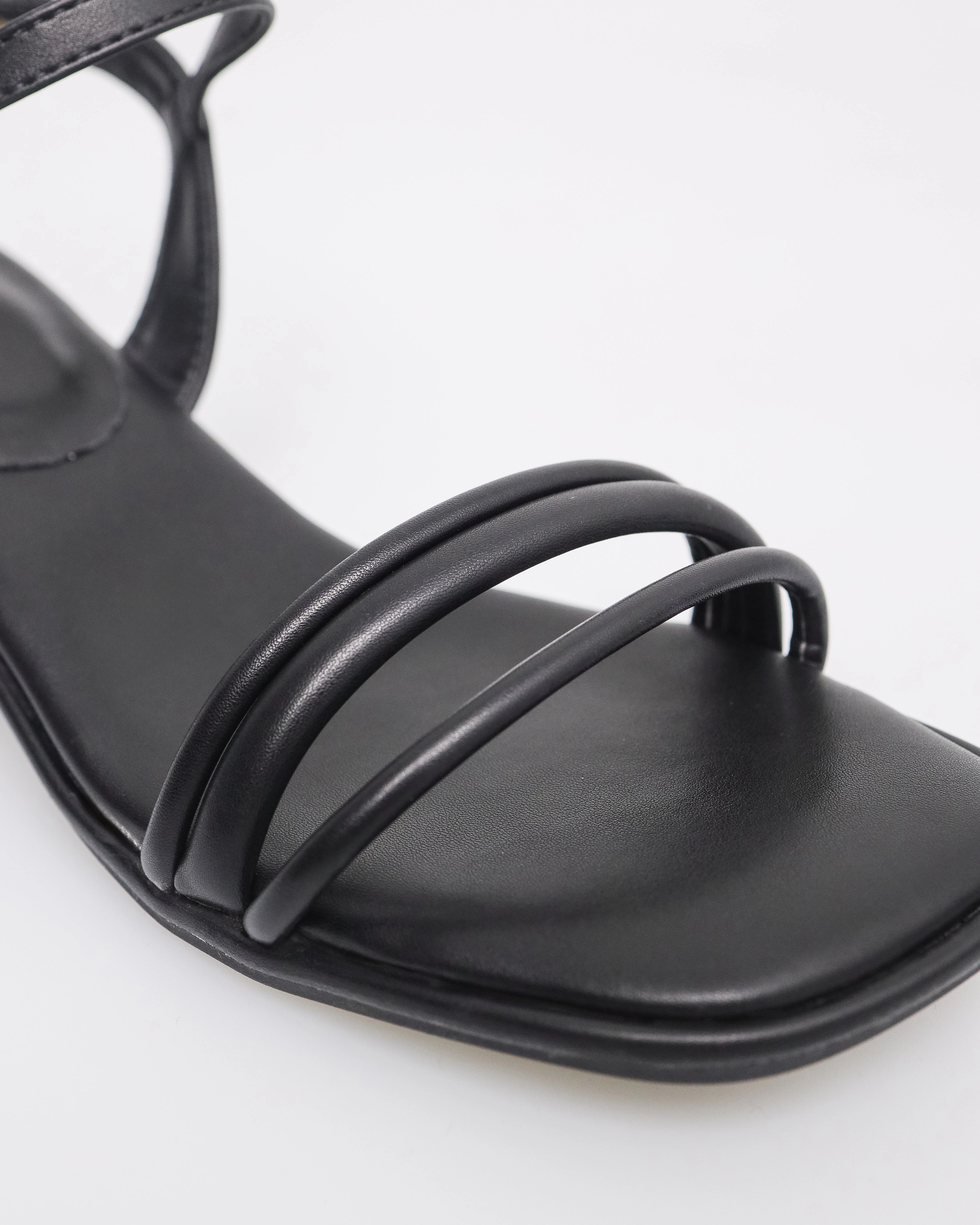 Tomaz NN376 Ladies Strappy Slingback Heels