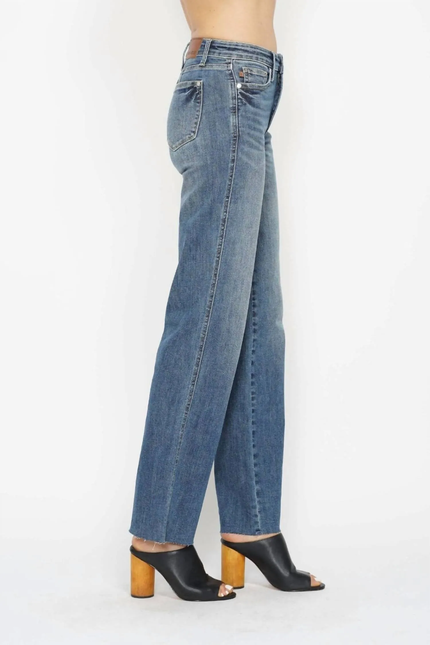 Tummy Control Straight Jeans In Medium Wash